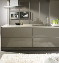 contemporary high gloss lacquered kitchen S2-KG SIEMATIC