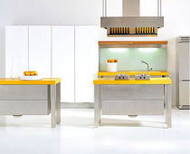 contemporary lacquer / stainless steel kitchen TUTTOTAVOLO FERRETTI CUCINE