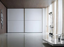 contemporary lacquered wardrobe with sliding doors SQUARE MOVE