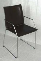 contemporary leather sled base chair GISA Arrben di Benvenuto Ottorino