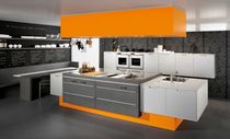 contemporary matt lacquer kitchen H20 MATRIX Hardy Inside