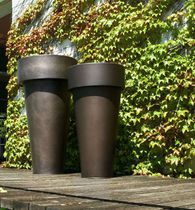 contemporary metal vase DELTA DE CASTELLI