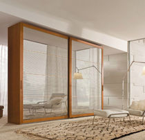contemporary mirrored wardrobe  Falegnami