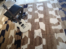 contemporary motif rug in silk URBAN CHIC : CHOPS Rug Art