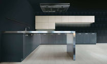 contemporary painted wood kitchen +01/D MVK ITALIA