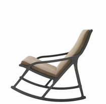 contemporary rocking armchair by Pierre Paulin DERIVE 2 Ligne Roset France