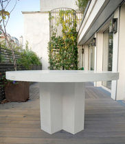 contemporary round table KUB GALERIE TAPORO