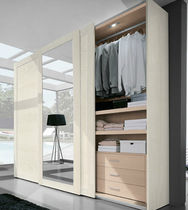 contemporary sliding door mirrored wardrobe Legno con cornice e