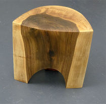 contemporary solid wood stool LEMON Peter Hook