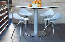 contemporary stool ONDA by Jesus Gasca STUA