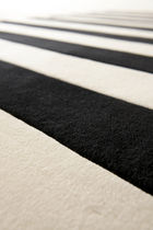contemporary striped rug in wool STRIPE by Therese Sennerholt a-carpet