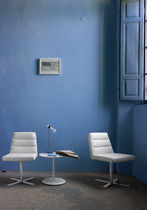 contemporary swivel armchair GUGGEN by Andr&eacute; Kikoski Ligne Roset France
