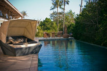 contemporary synthetic rattan garden daybed (recyclable)  Outdoor Comforts