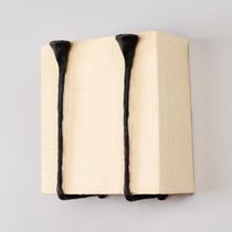 contemporary wall light (bronze) INTERIOR :SOISSONS VAUGHAN