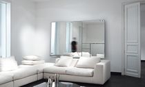 contemporary wall mirror DIVINA by Annemie Vanzieleghem Reflect +