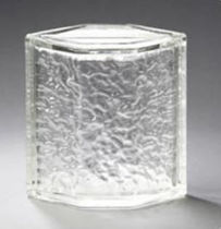 curved glass brick HEDRON&reg; Pittsburgh Corning