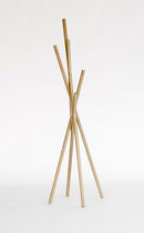 design coat-rack GU&Iacute;NDALO by Nicolas Bovesse ABR PRODUCCION