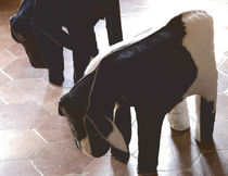 design footstool FIORELLO by da un'idea di Paolo Lanzi design Eleonora Trivel Extrabilia