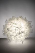 design table lamp in recyclable material MO Les Fourmis Bleues