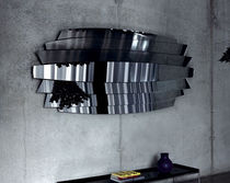 design wall mirror TUTTI XL by Annemie Vanzieleghem Reflect +