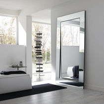 design wall mirror GERUNDIO - design Giovanni Tommaso Garattoni TONELLI Design