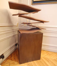 display table for shops KUB  GALERIE TAPORO