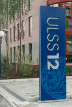 display totem  SADI POLIARCHITETTURA