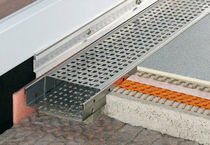 drain channel with grating for terrace and facade SCHL&Uuml;TER&reg;-TROBA-LINE Schluter-Systems