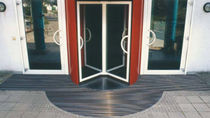 dust control entrance mat for commercial building TOP CLEAN TREND&reg; WITH GROOVED RUBBER AND BRUSH STRIP Geggus EMC