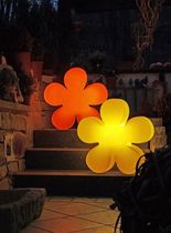 exterior design polyethylene floor lamp SHINING FLOWERS 8 Seasons Design