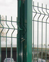 fence post CARA&Iuml;BE Jacot des Combes