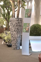 floor standing display VELA-SAT1-INCO  MCE Design