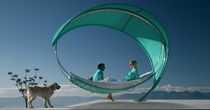 freestanding hammock WAVE by Erik Nyberg - Gustav Str&ouml;m - Kris Van Puyvelde Royal Botania - Red Label