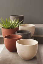 garden pot UH ATELIER VIERKANT