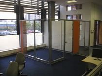 glass small office partition COLOURLINE Apton Partitioning