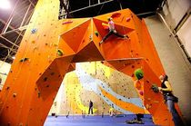 indoor fixed climbing wall CLIMBING ARCHES Walltopia