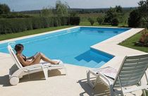 inground concrete swimming pool (polymer formwork) ELEGANCI'&Ocirc; Mondial Piscines