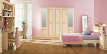 kids room (girls) PITTI + PITTI CHARM Homes