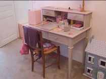 kids writing desk with shelf (girls)  Maman m'adore