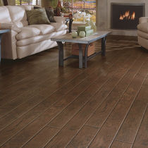 laminate flooring: wood REAL TOUCH&reg;: HENNA HICKORY DUPONT
