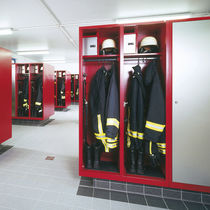 locker for firemen EVOLO S3000 8 C+P Moebelsysteme