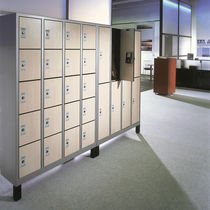 locker for offices EVOLO S3000 10 C+P Moebelsysteme