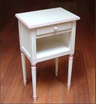 Louis XVI classic style bed-side table LOUIS XVI Maman m'adore