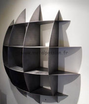 minimalist design metal shelf  M&eacute;tal Passion