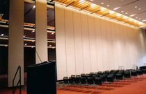 mobile partition for conference rooms SIGNATURE 8000 Moderco Inc