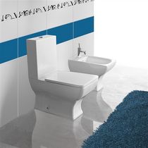 monoblock toilet DORIAN by Manuela Busetti / Andrea Garuti Vitruvit