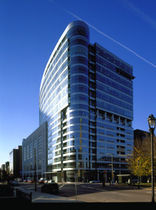 mullion and transom curtain wall (aluminium and glass) 2500 PG UNITWALL&trade; Kawneer