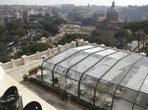 multi-function shelter for public spaces  ESTENSIA