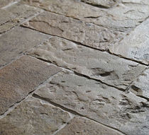 natural stone tile ANTIQUE ENGLISH (HERRINGBONE) Lapicida