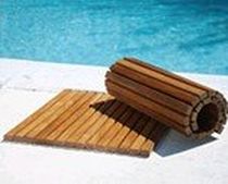 non-slip floor mat for public pools LE SPA TEAK SHOWER AND ANTI-SLIP FLOORMATS Infinita Corporation